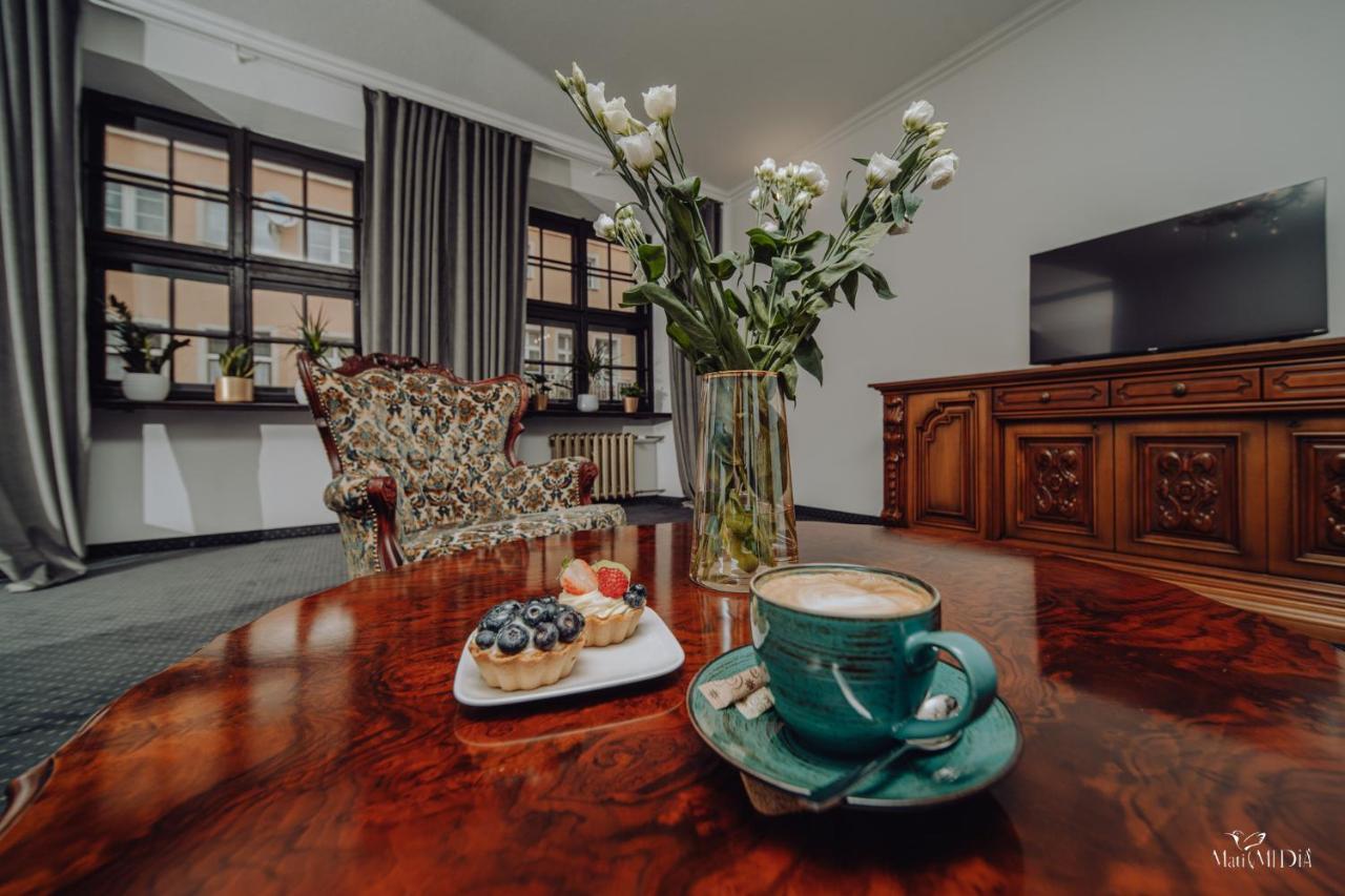 Apartamenty Lokalna เยเลเนียกูรา ภายนอก รูปภาพ