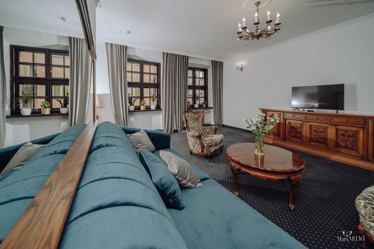 Apartamenty Lokalna เยเลเนียกูรา ภายนอก รูปภาพ