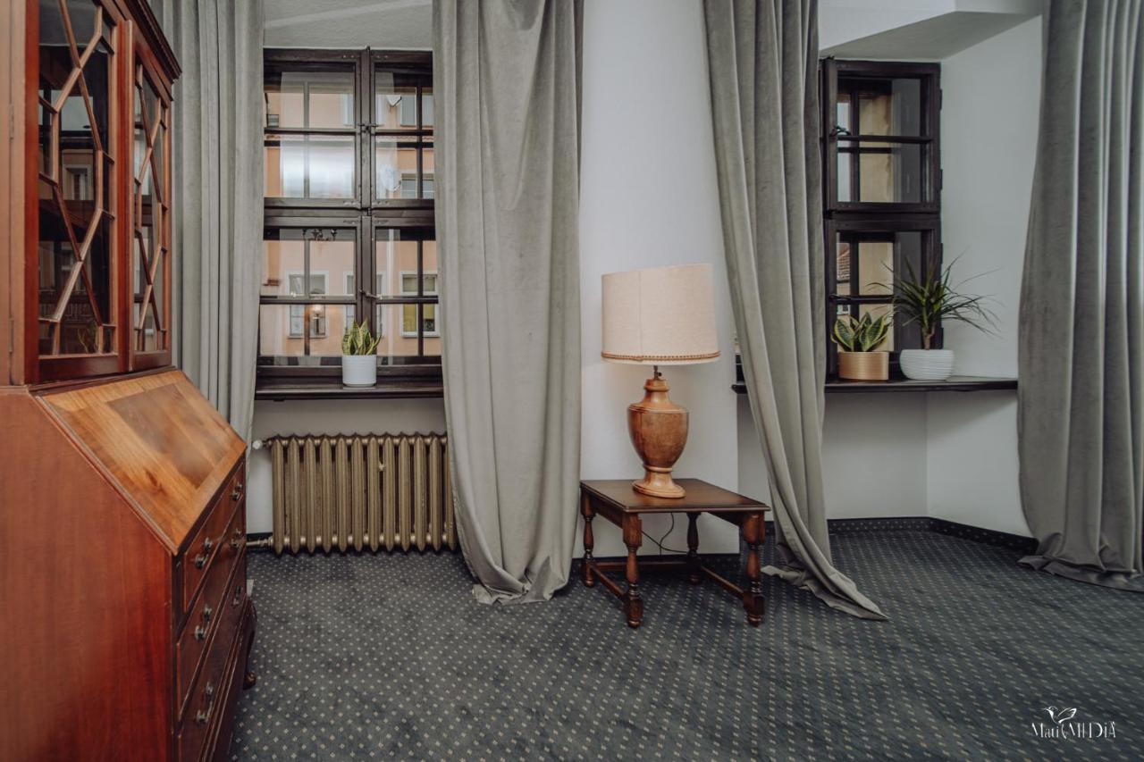 Apartamenty Lokalna เยเลเนียกูรา ภายนอก รูปภาพ