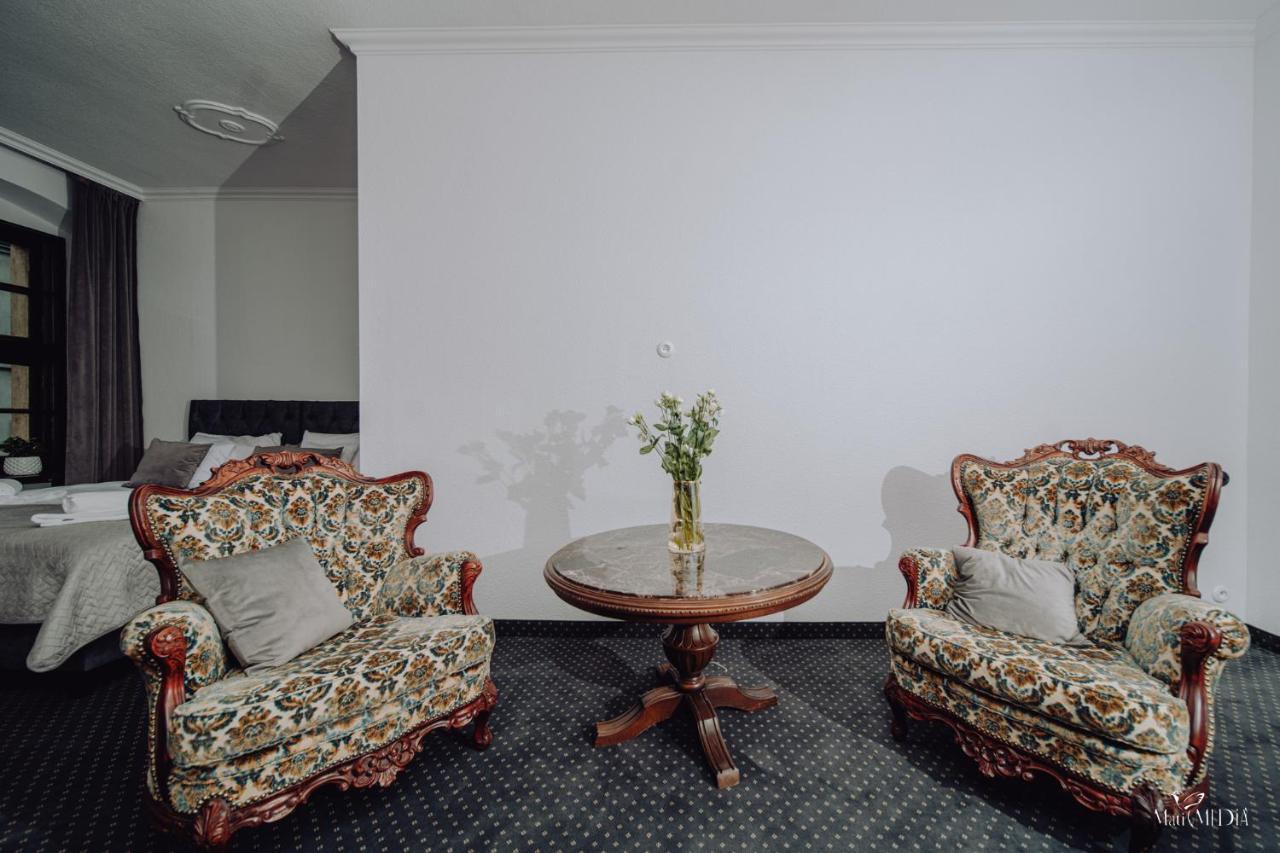 Apartamenty Lokalna เยเลเนียกูรา ภายนอก รูปภาพ