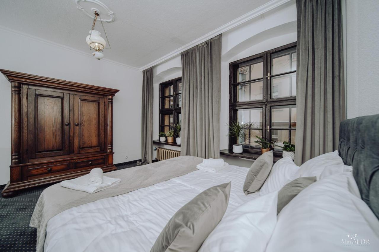 Apartamenty Lokalna เยเลเนียกูรา ภายนอก รูปภาพ