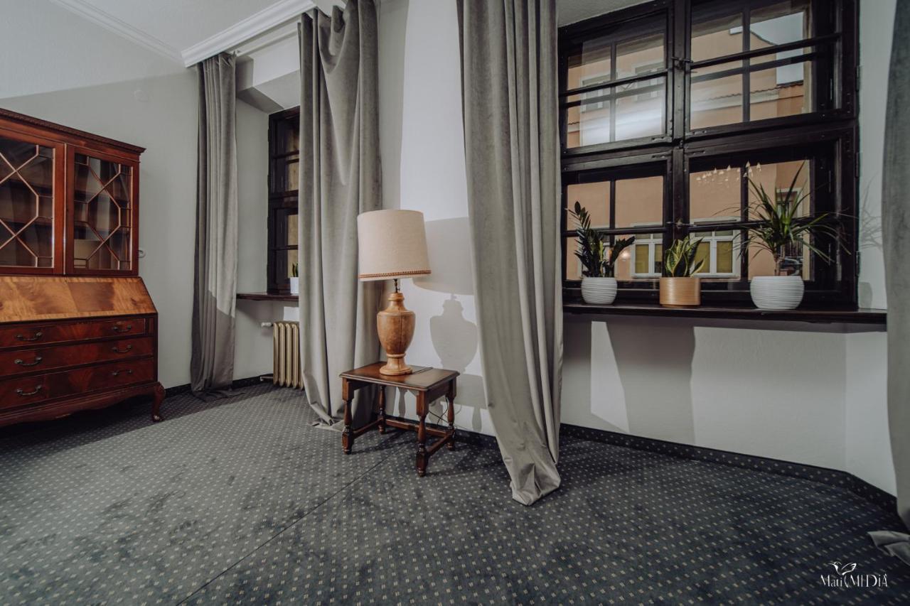 Apartamenty Lokalna เยเลเนียกูรา ภายนอก รูปภาพ