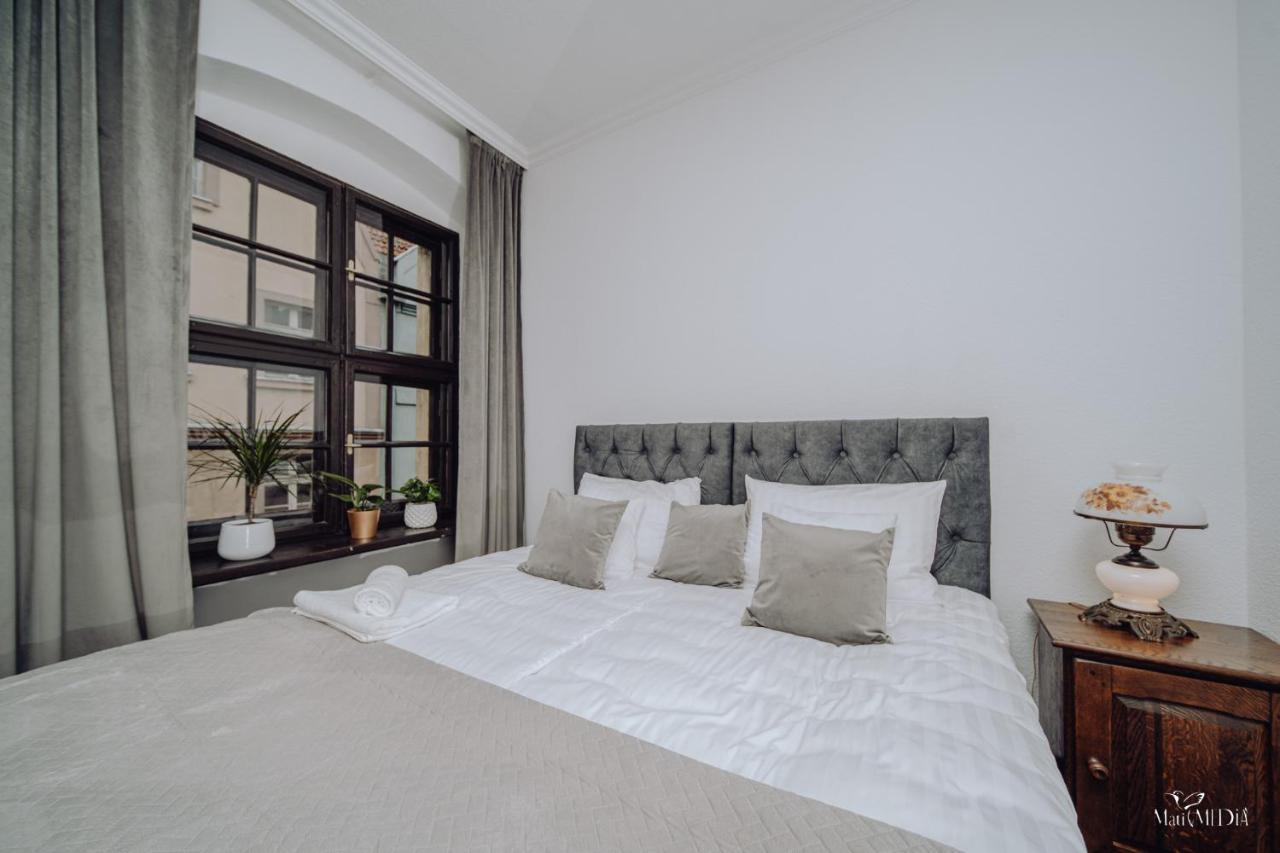 Apartamenty Lokalna เยเลเนียกูรา ภายนอก รูปภาพ