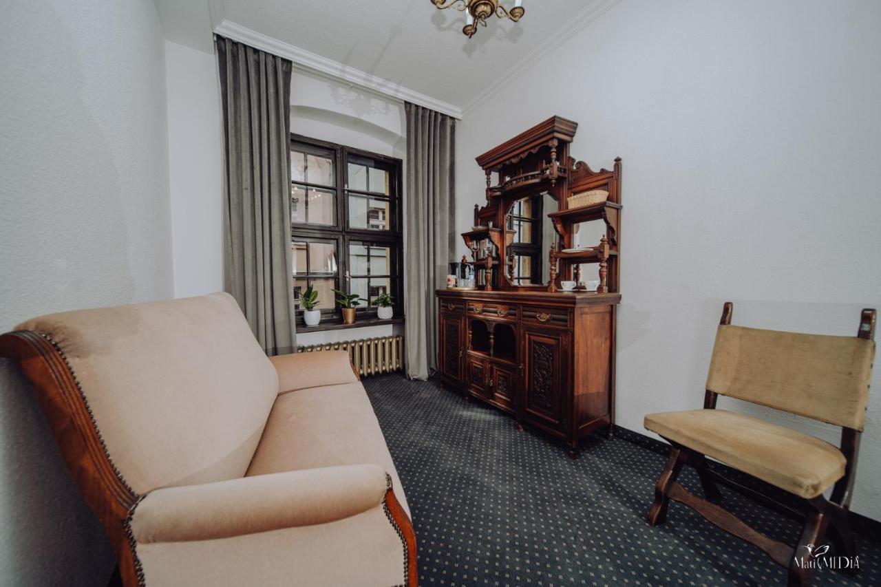 Apartamenty Lokalna เยเลเนียกูรา ภายนอก รูปภาพ