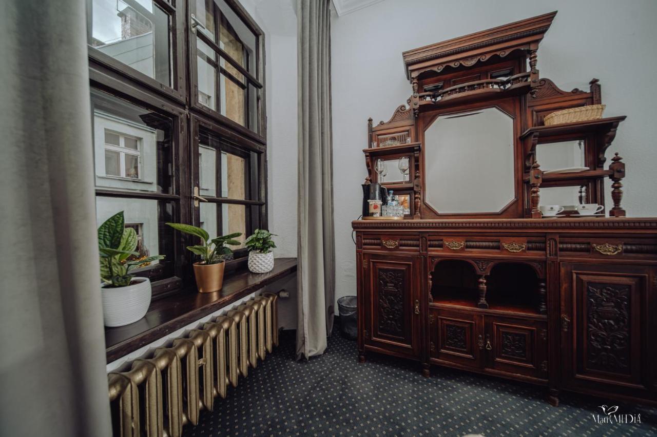 Apartamenty Lokalna เยเลเนียกูรา ภายนอก รูปภาพ