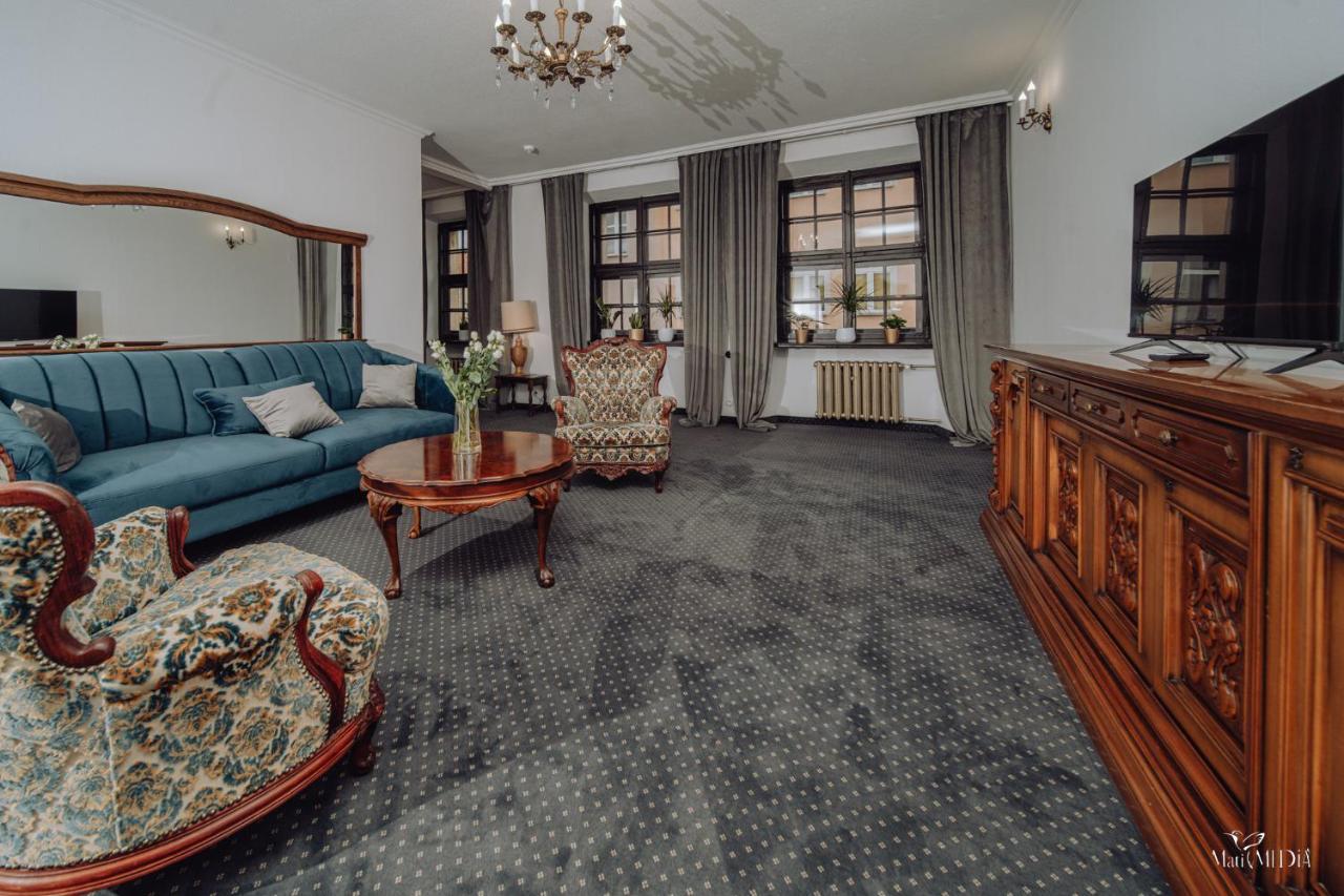 Apartamenty Lokalna เยเลเนียกูรา ภายนอก รูปภาพ