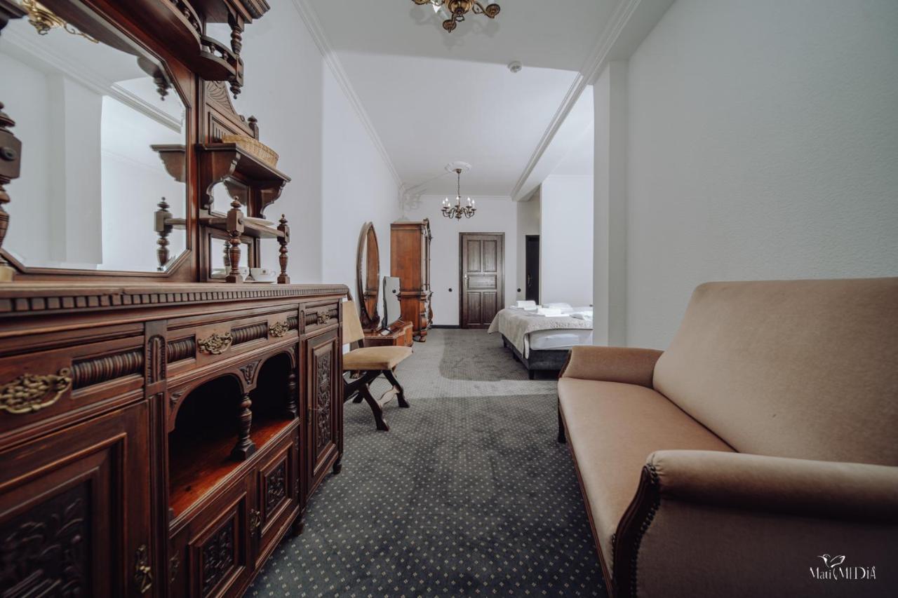 Apartamenty Lokalna เยเลเนียกูรา ภายนอก รูปภาพ