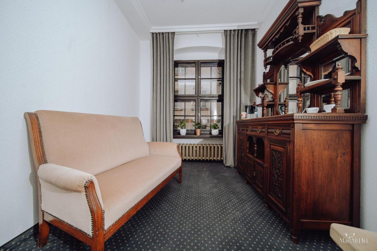 Apartamenty Lokalna เยเลเนียกูรา ภายนอก รูปภาพ